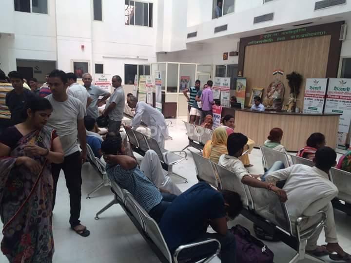 Waiting Area at Dr. Prakhar Kumar Eye Clinic Kanker Khera Meerut