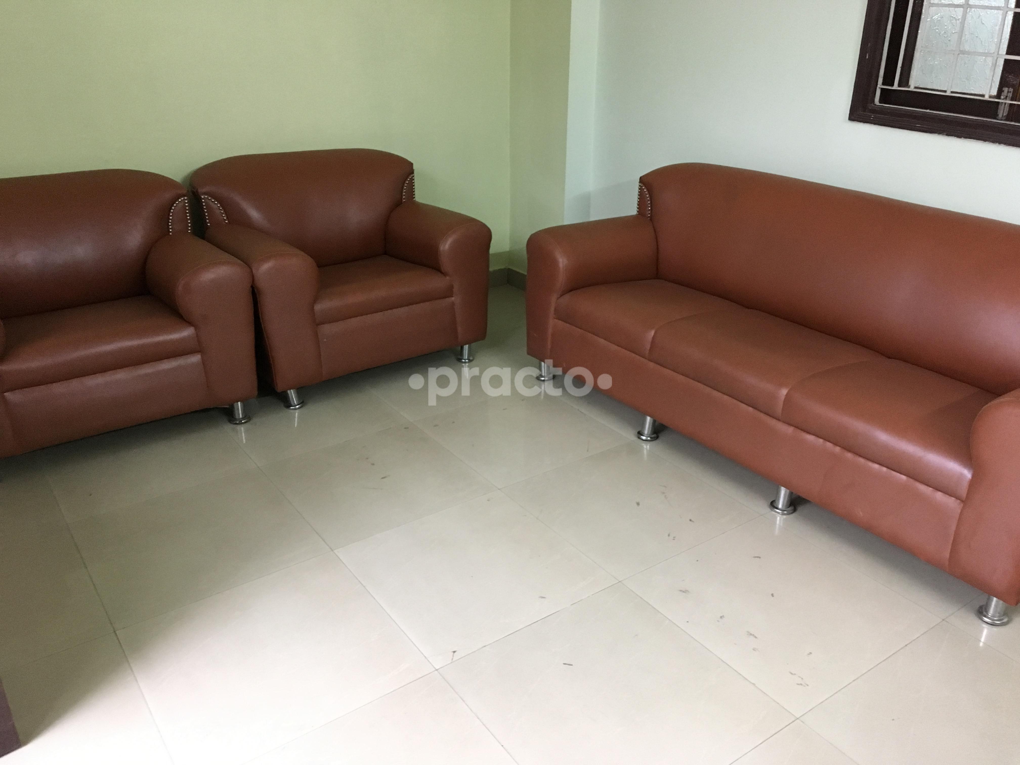 Waiting Area at OralPulse-DentalCare Vaishali Ghaziabad