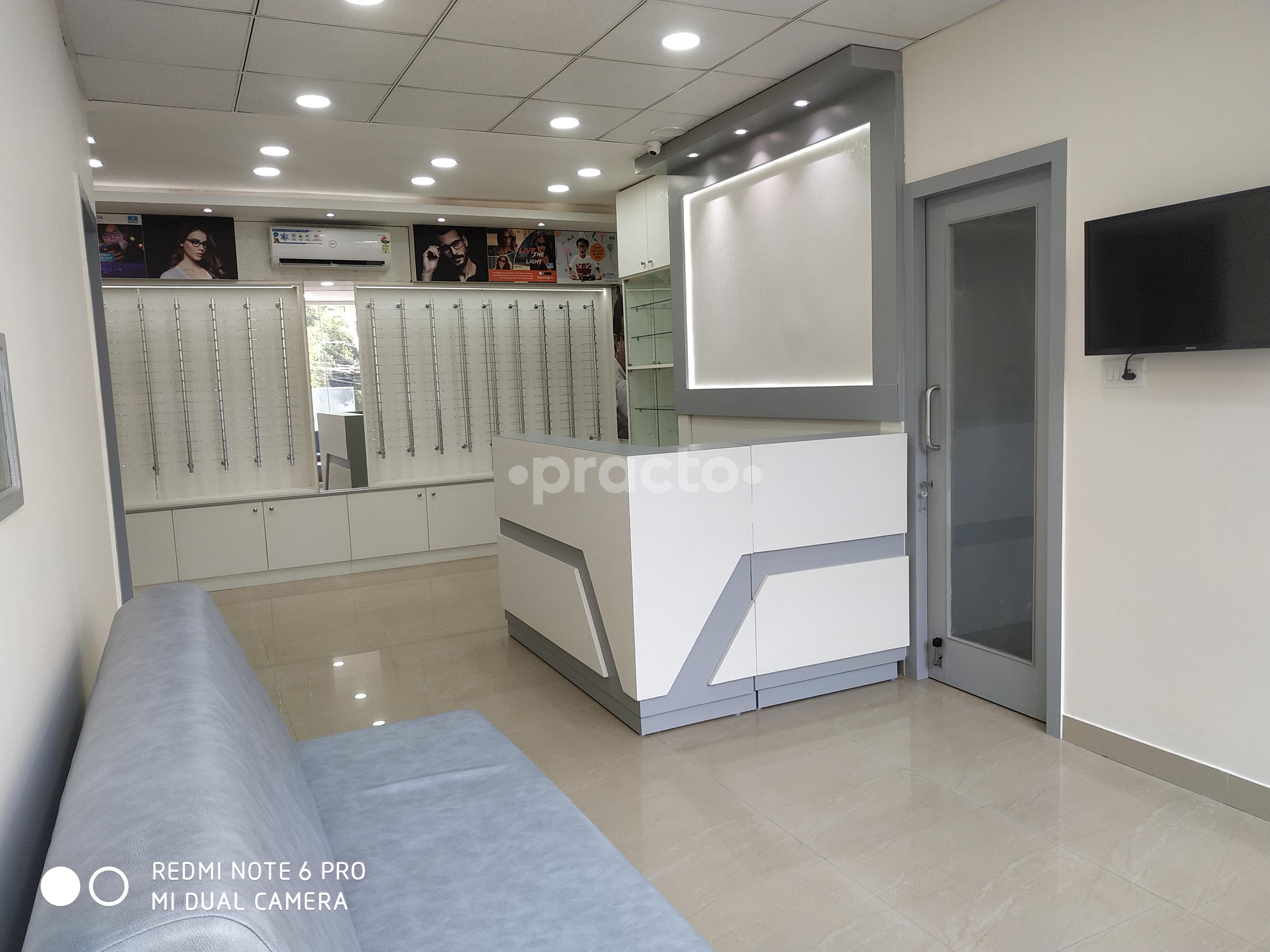Reception at Dr Sandhya's Eye Clinic JP Nagar 7 Phase Bangalore