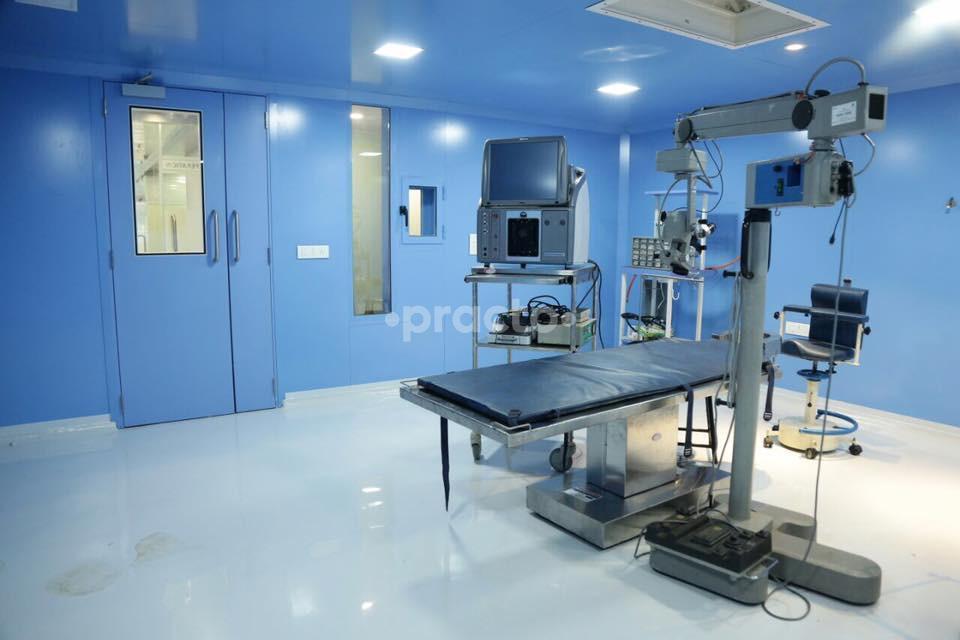 Operation Room at Shivam Retina Clinic and Eye Hospital Majura Gate Surat
