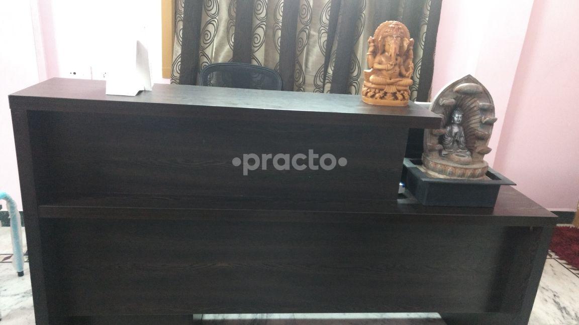 Reception at Diya Speciality Clinic Velachery Chennai