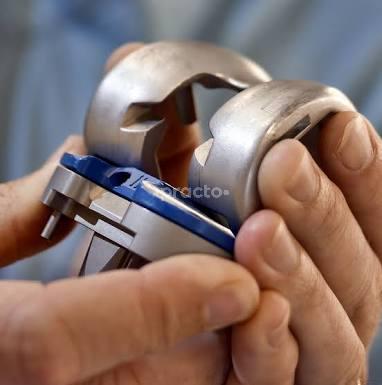 Dr. Anuj Singh's Hip and Knee Replacememt Centre