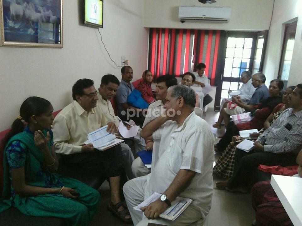 Waiting Area at Dr. Navdeep's Neuro Clinic Mayur Vihar Ph-I Delhi