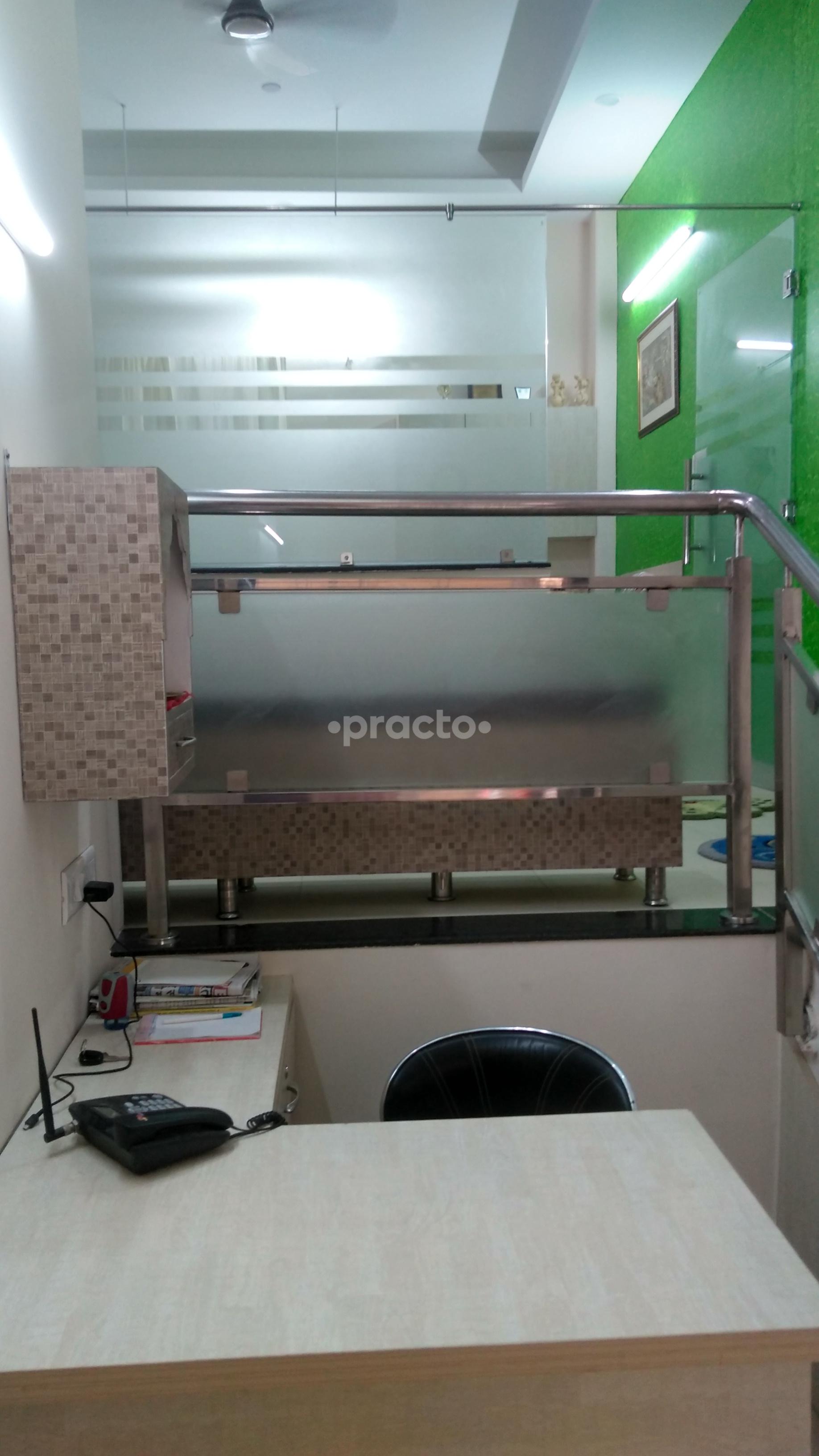 Reception at Dr.Alka Chaudhary Sanjivni Clinic Mahipalpur Delhi