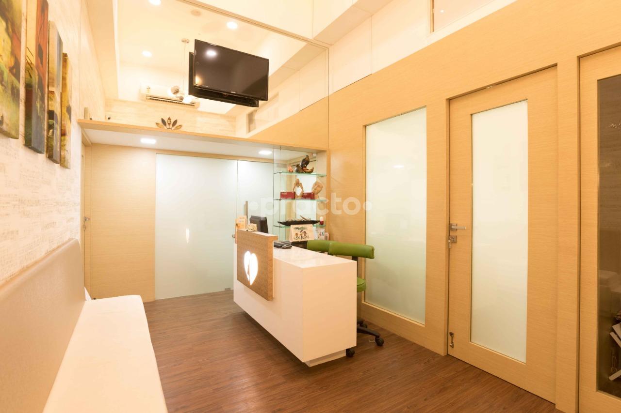 Reception at Skin Vogue Clinic Ghatkopar East Mumbai