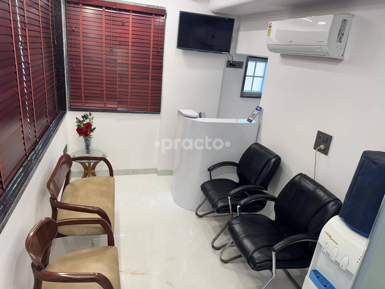 Waiting Area at Prime Dental Care Dwarka Sector 22 Delhi
