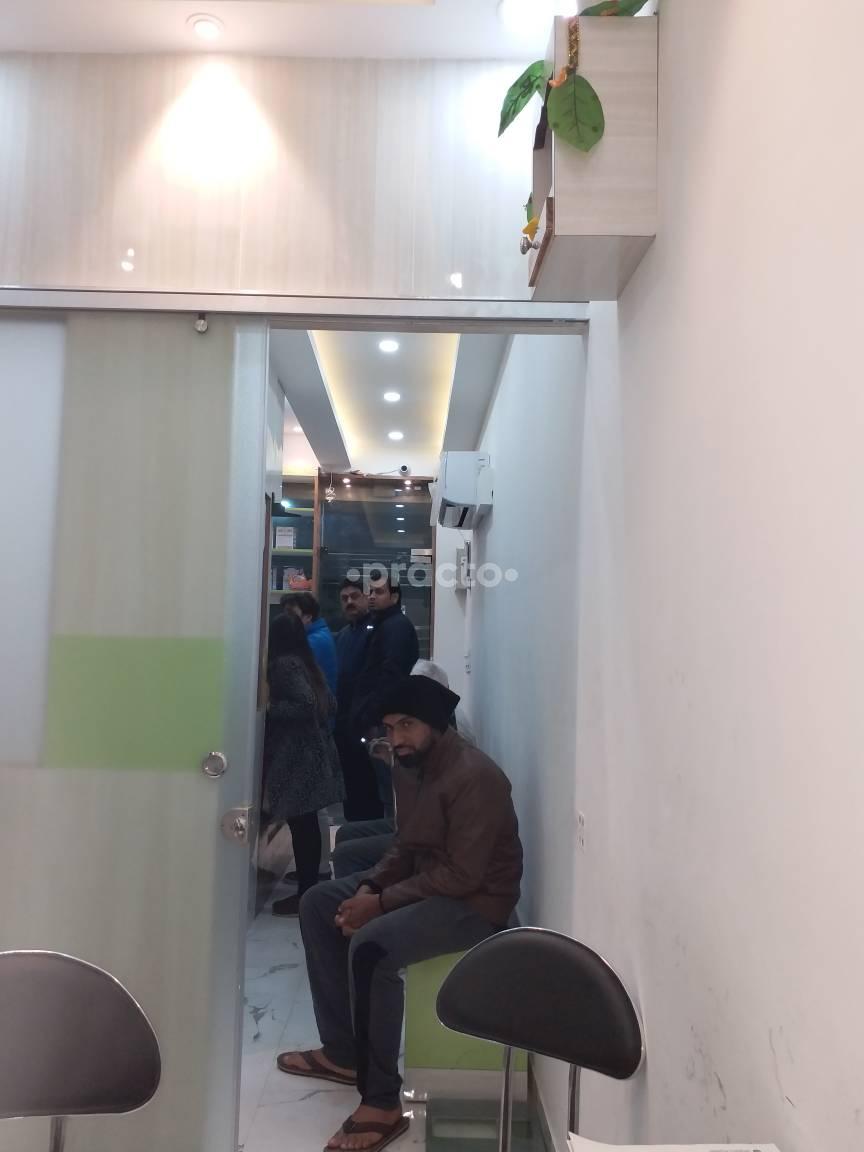 Waiting Area at Virtue Health Clinic Greater Noida West Greater Noida