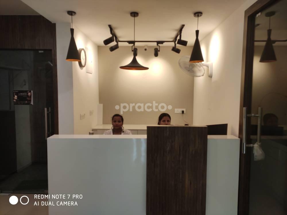 Dr Tushar Openja's Clinic -Regenix Sector 77 Noida