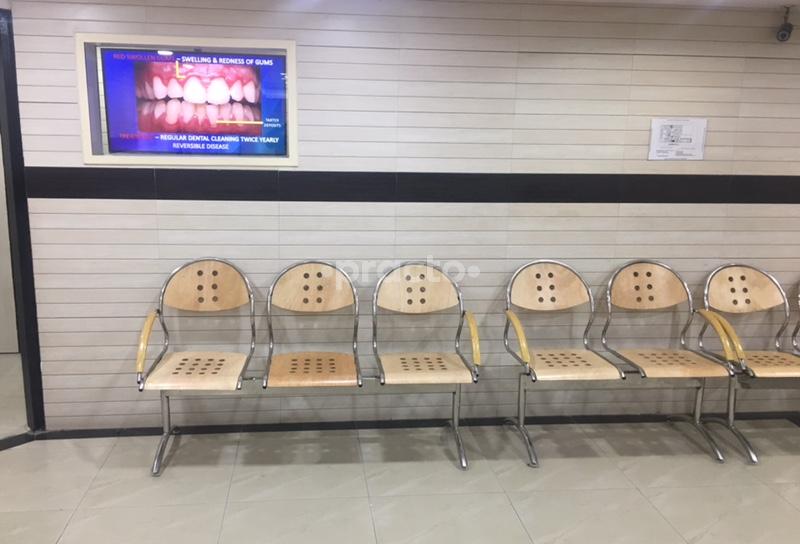 Waiting Area at Metro Dental and Implant Centre Sector 11 Noida