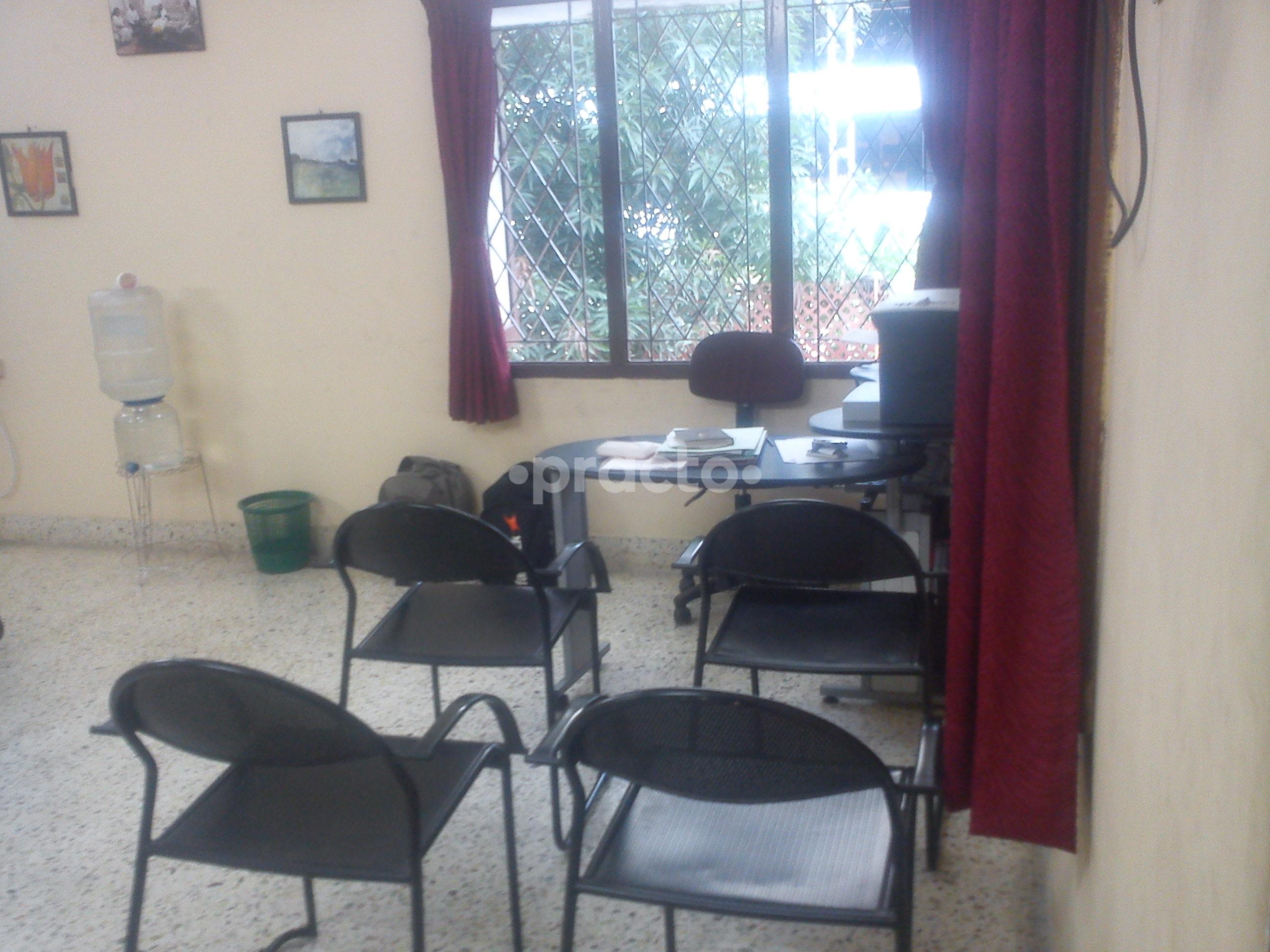Waiting Area at Trinethra Eye Care Mahalingapuram Chennai