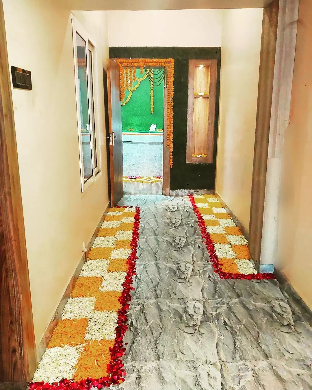 Main Entrance at AyurDeepak Arambha Ayurveda and Panchakarma Clinic Aliganj Lucknow