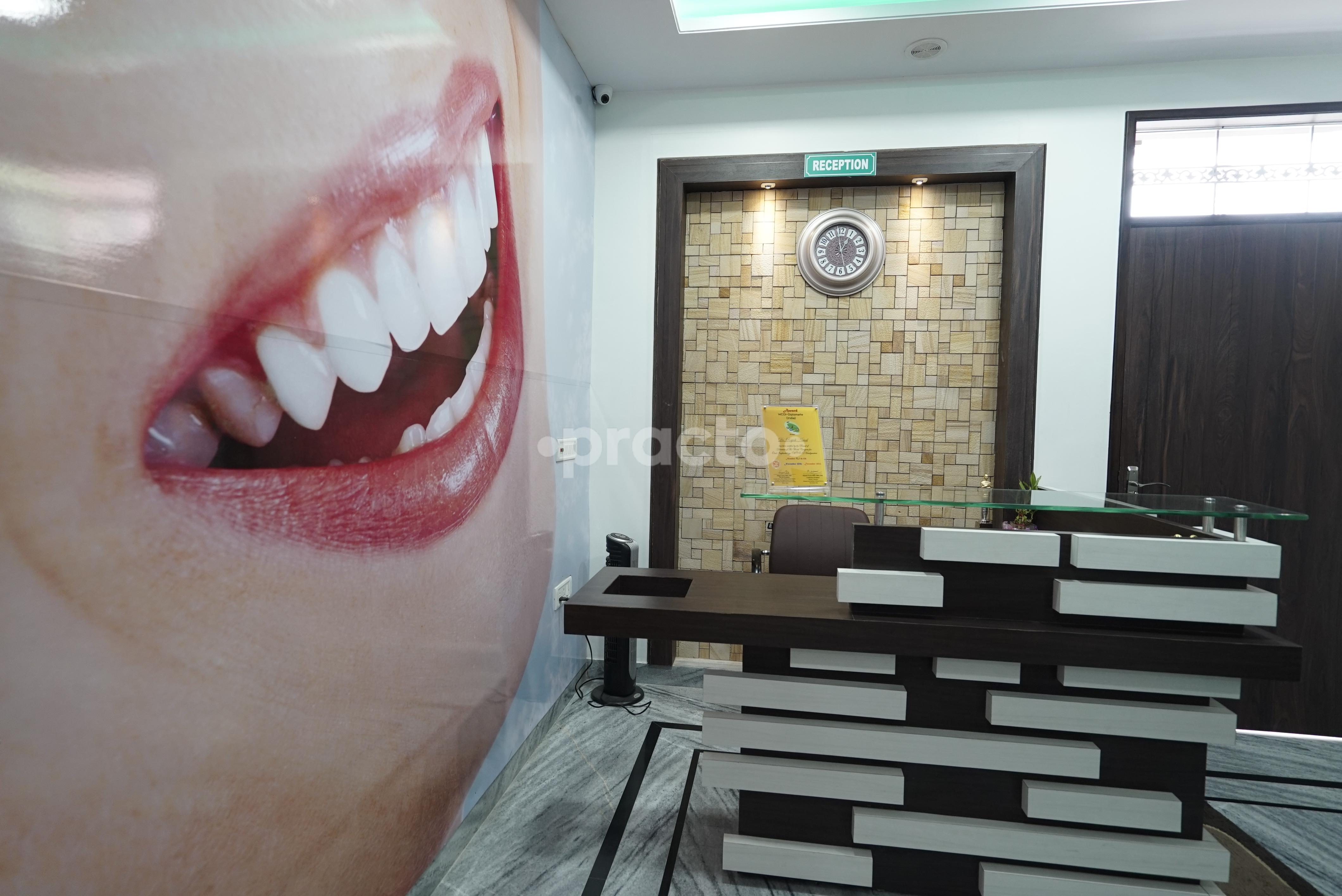 Reception at Nawal's Ivory Dental Clinic Bajaj Nagar Jaipur