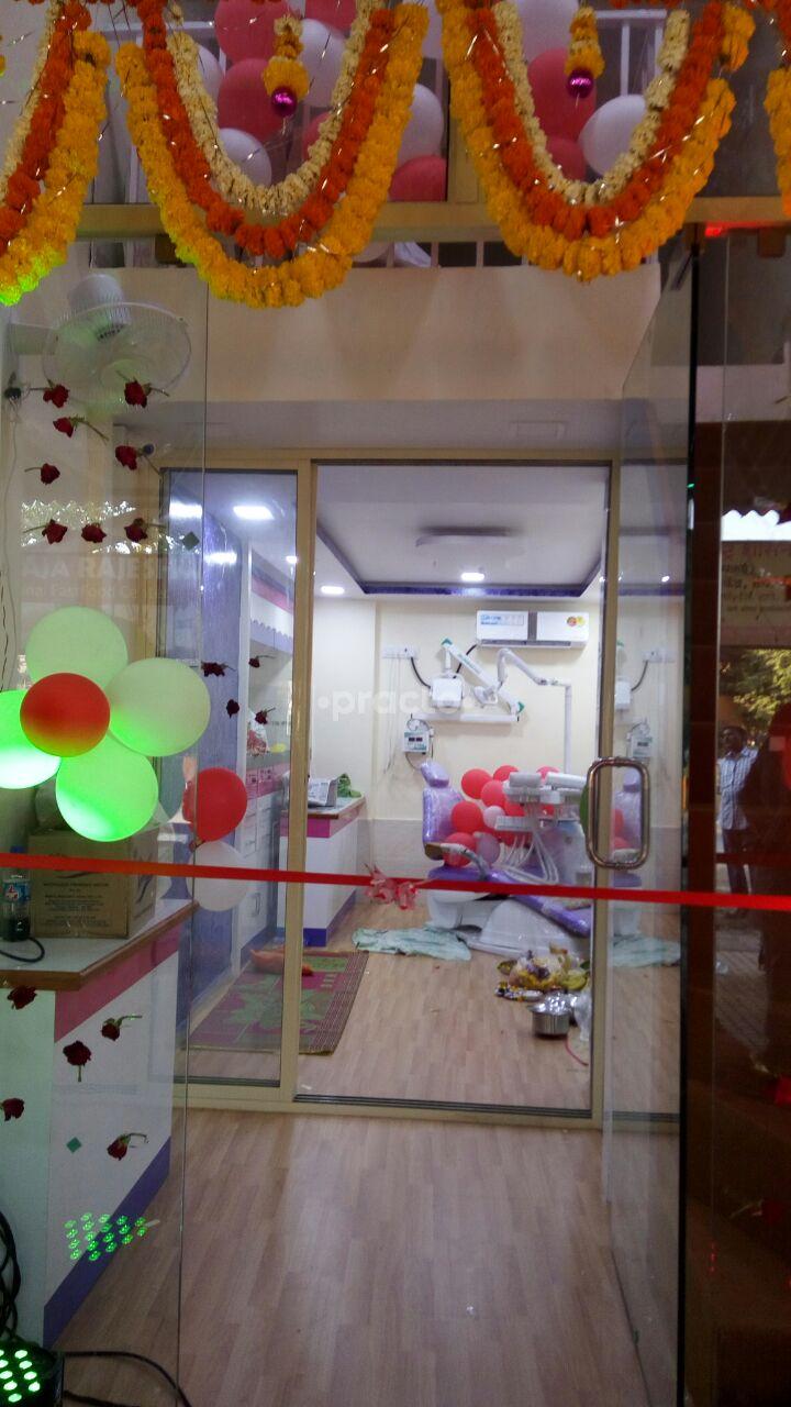 Entrance at DentaWorld -An advance multispecialty Dental clinic Kalyan City Thane