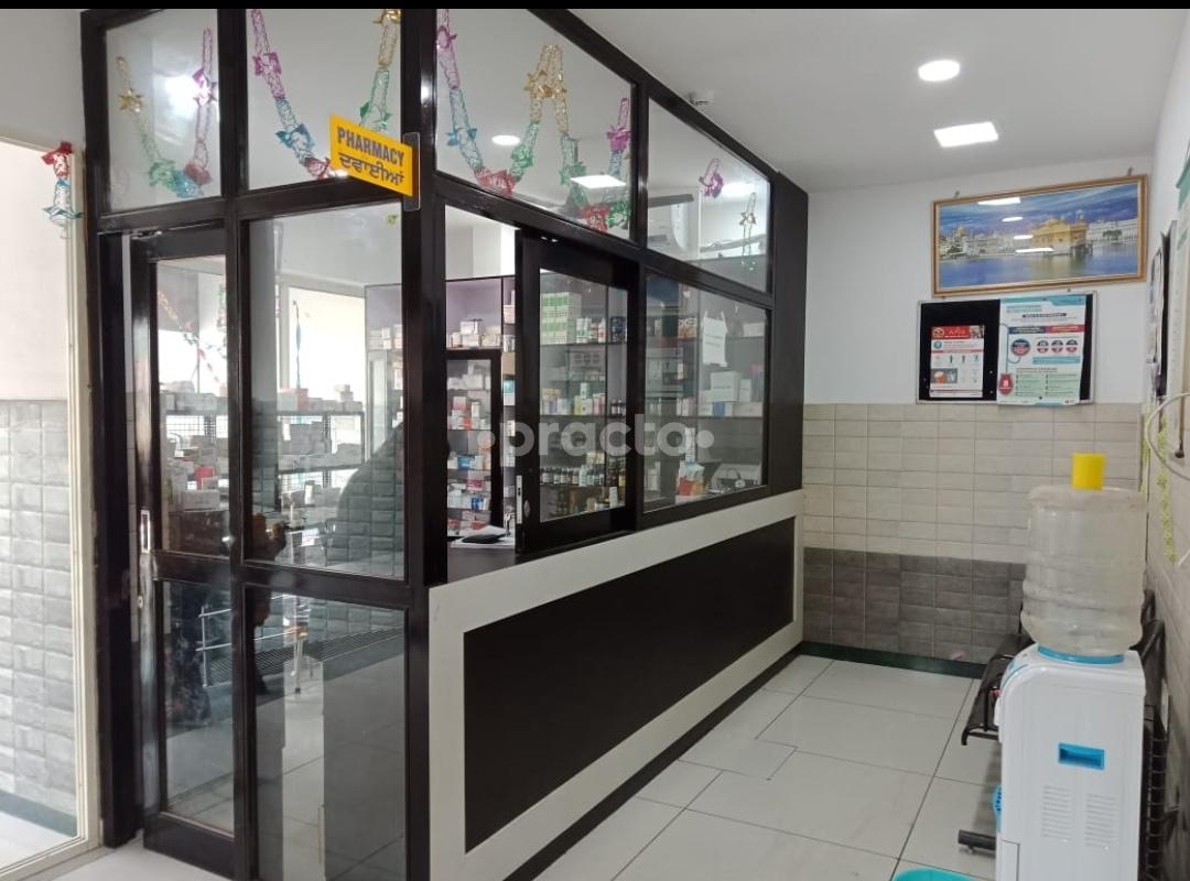 Reception at Dr Kalra Clinic Kharar Mohali