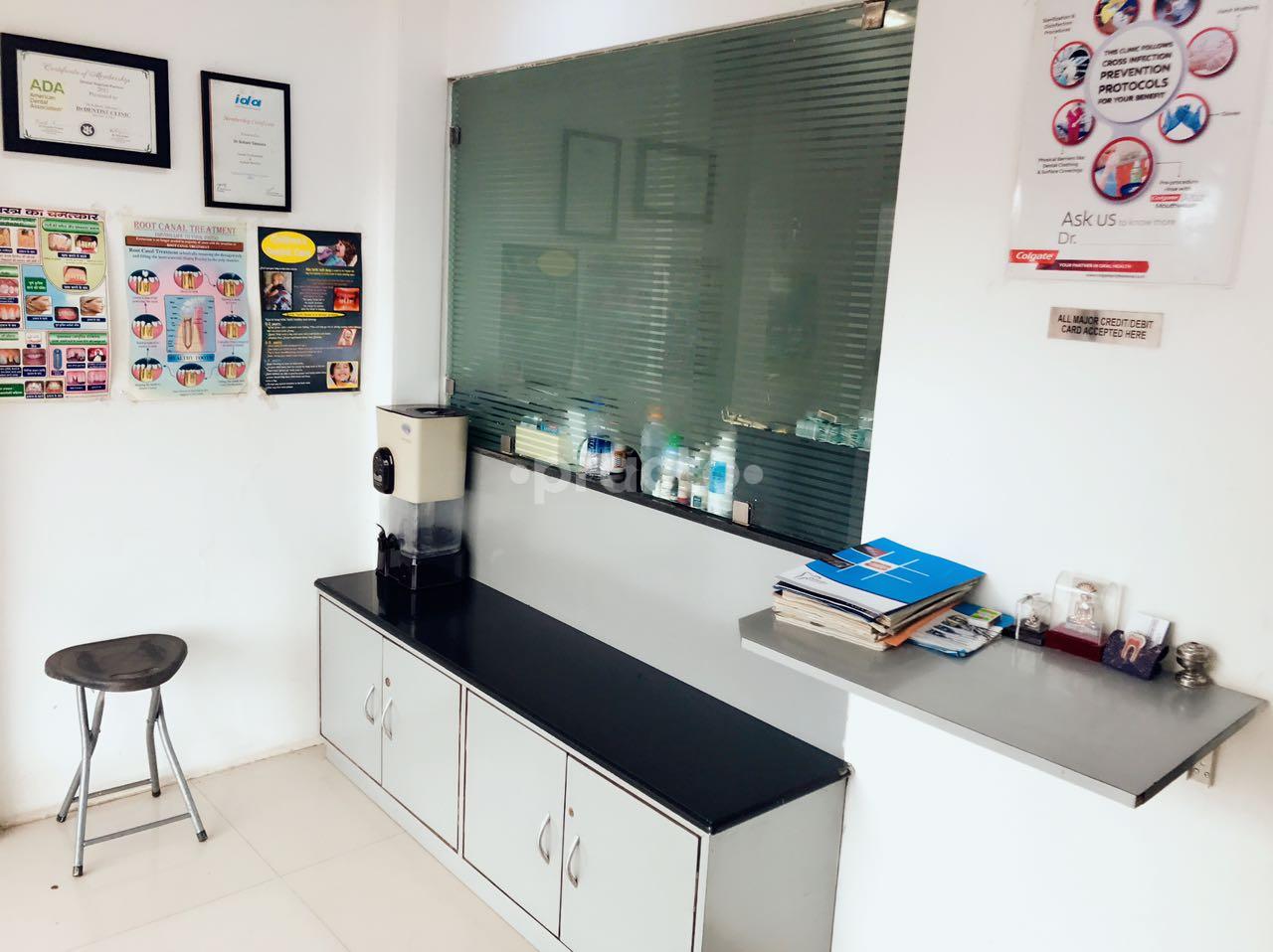 Reception at Dr. Dentist Multispeciality Dental Clinic Andheri East Mumbai