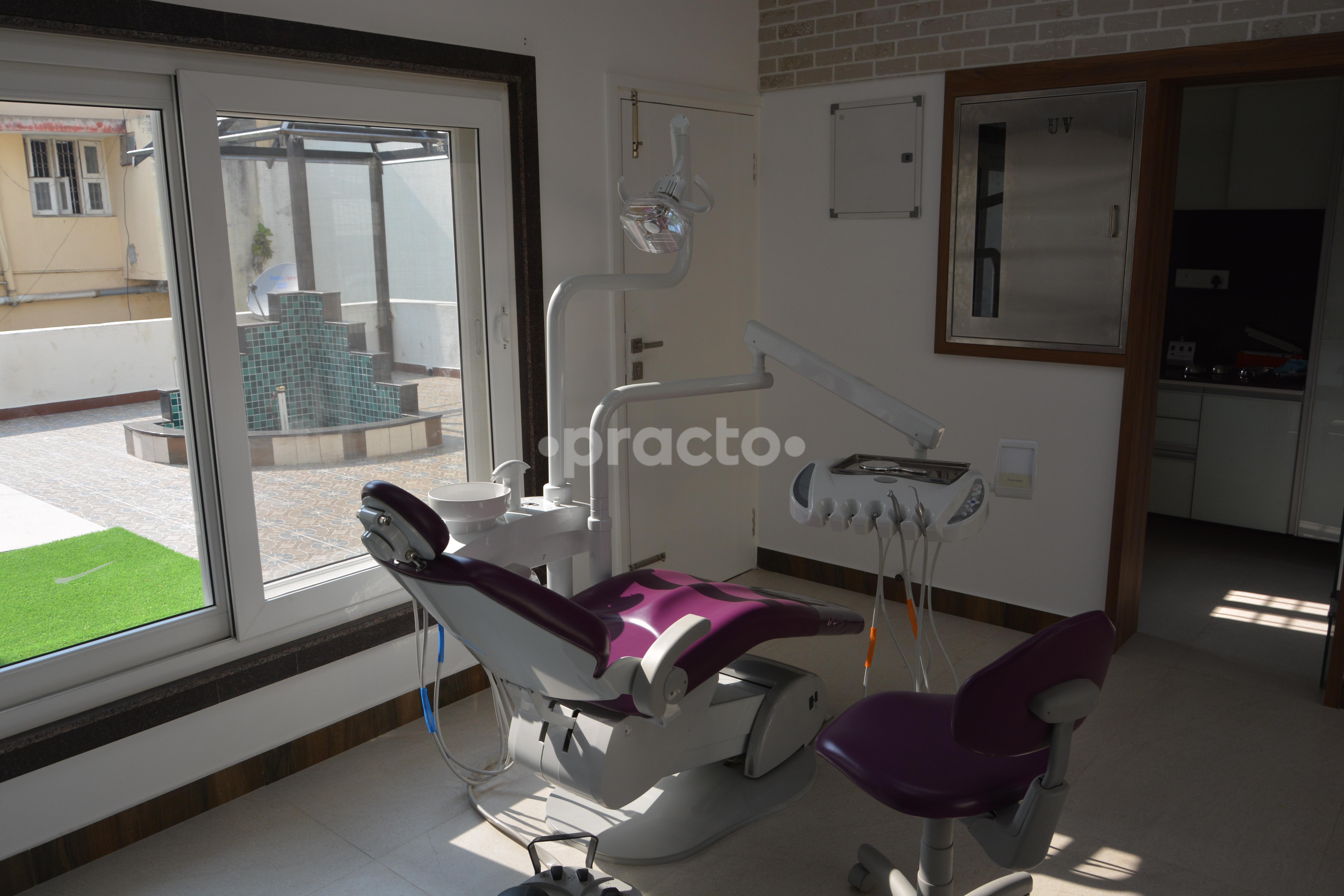 OPD/Ward at Dr. Trupthi's Dental Surgical and Implant Centre Vijayanagar Bangalore