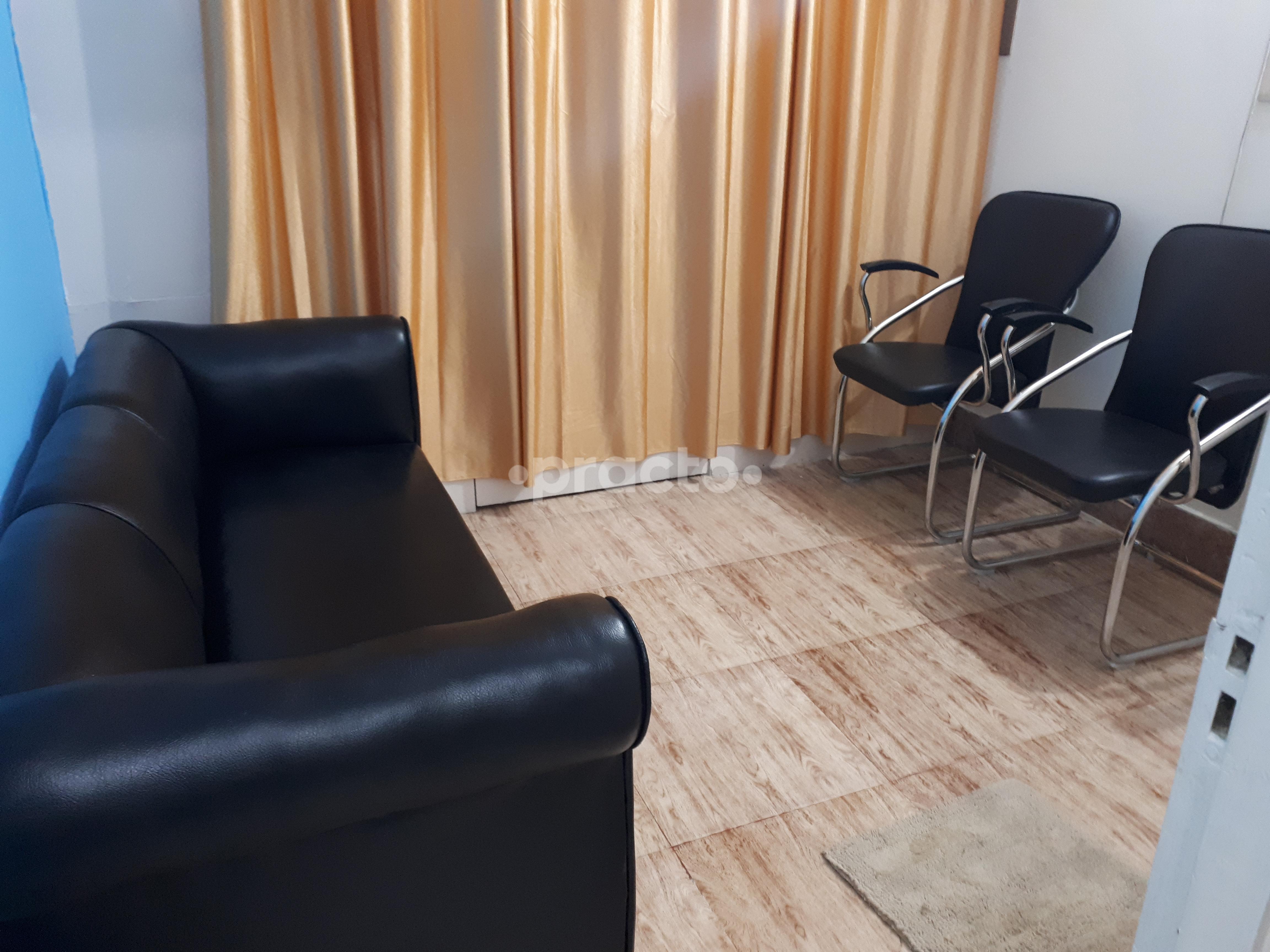 Waiting Area at Diabetes and Hormone Clinic Sarita Vihar Delhi