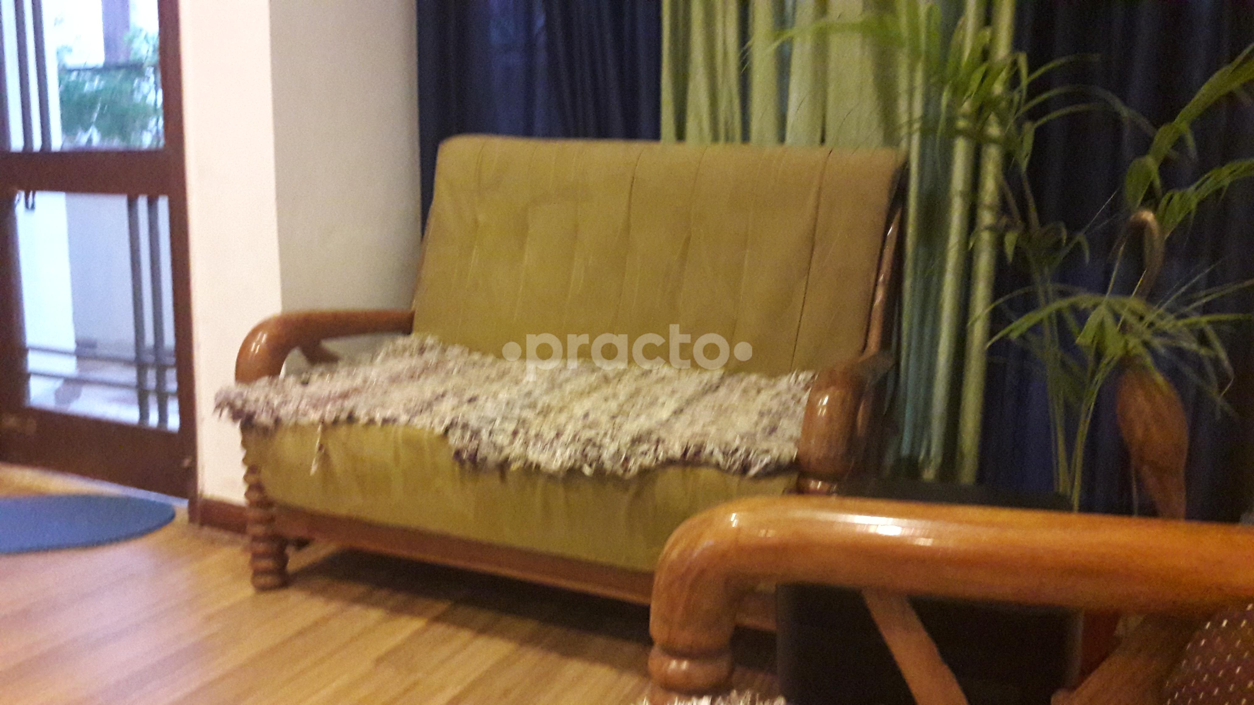 Waiting Area at Revive Physiotherapy Aliganj Lucknow