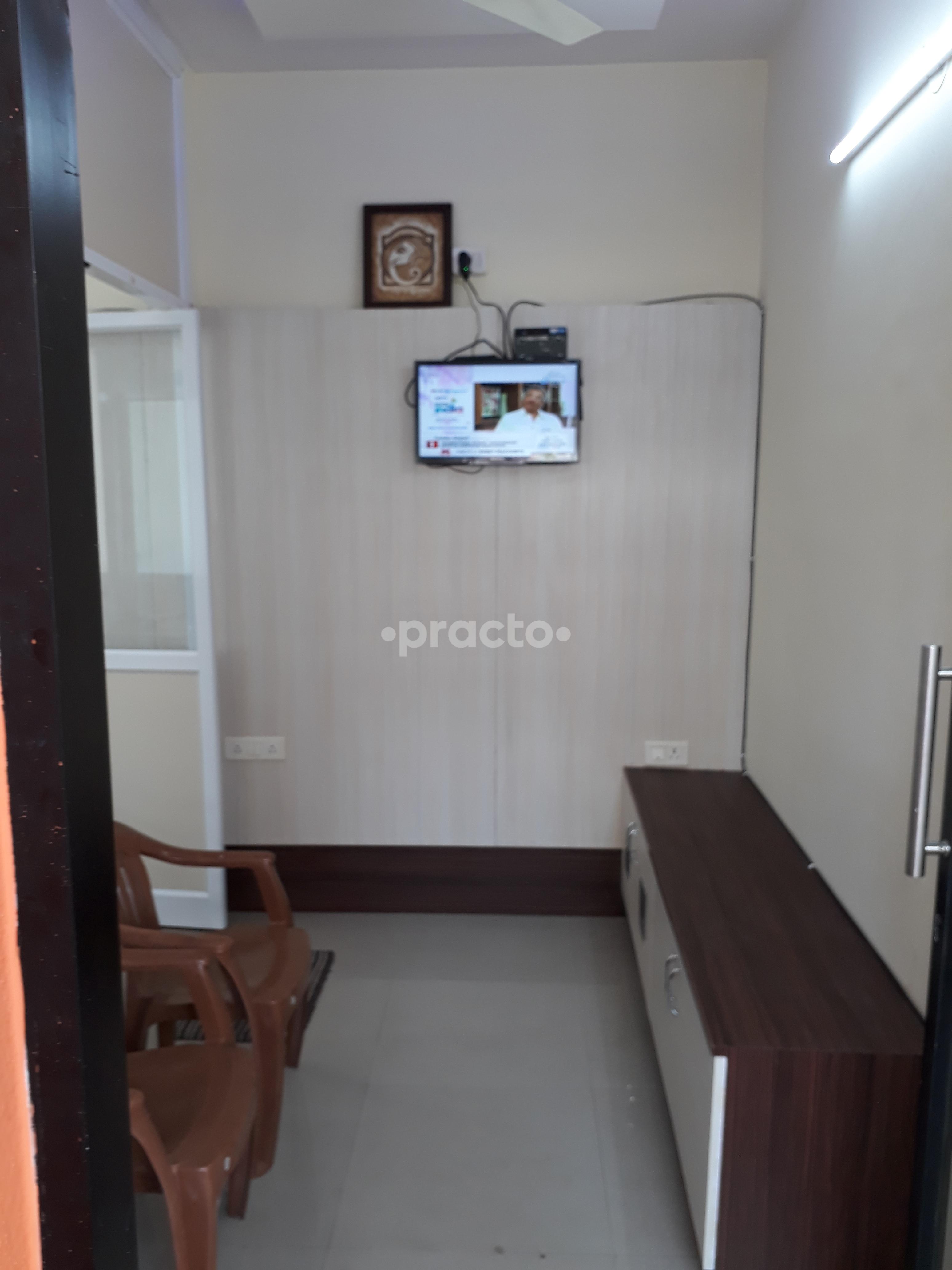 Waiting Area at Manjunatha Dental Clinic Sanjay Nagar Bangalore