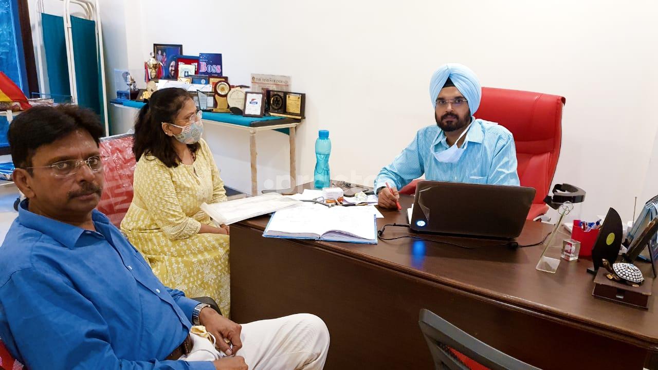 Consultation Room at Healthy Human Clinics Pitampura Delhi