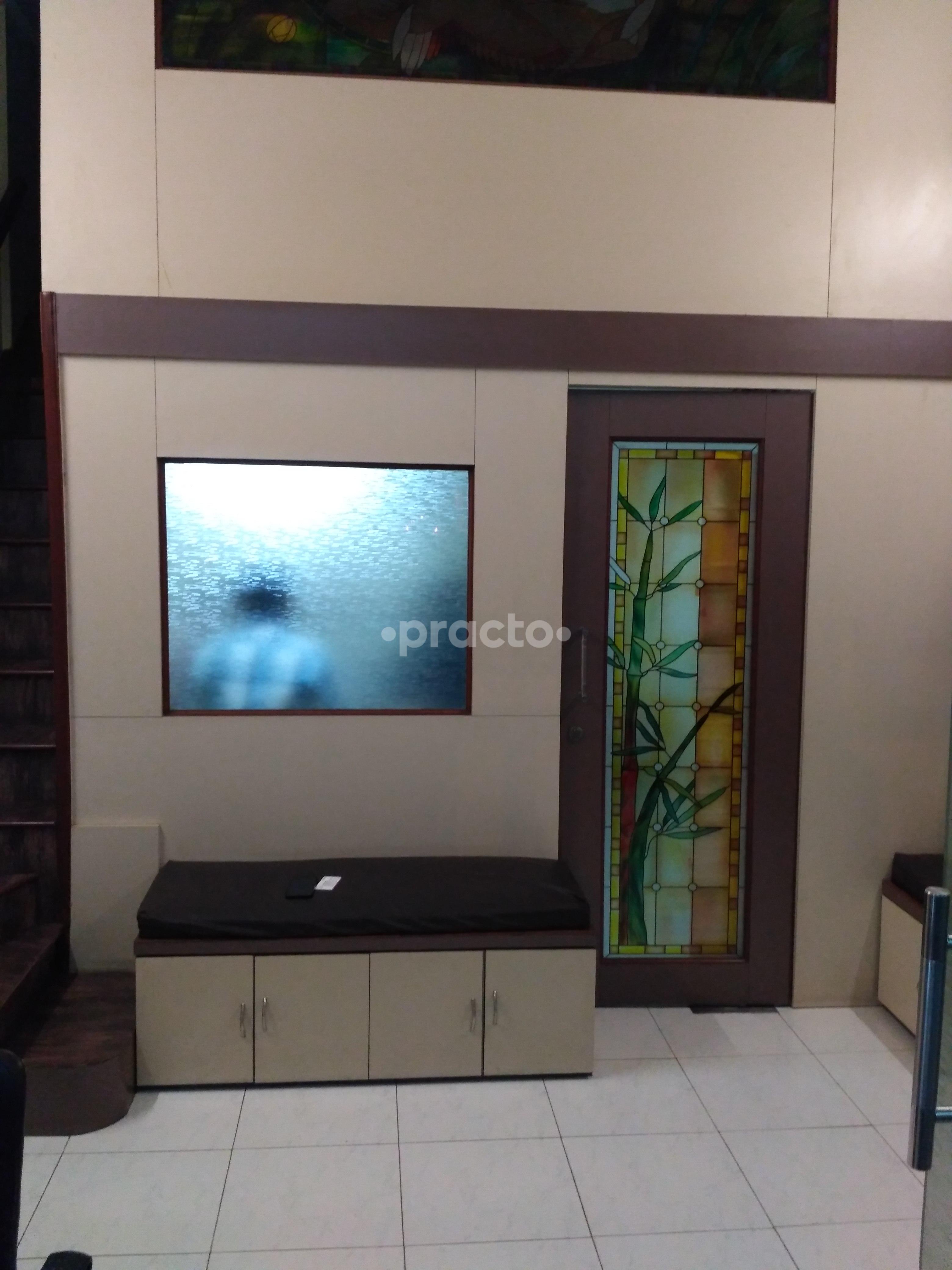 Waiting Area at Dr. Amit Langote Kidney Clinic Seawoods Navi Mumbai