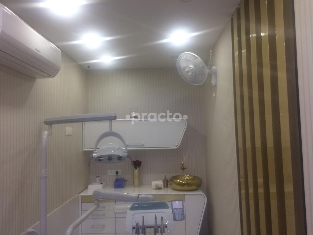OPD/Ward at Vijay Memorial Kapoor Dental Clinic Tilak Nagar Delhi