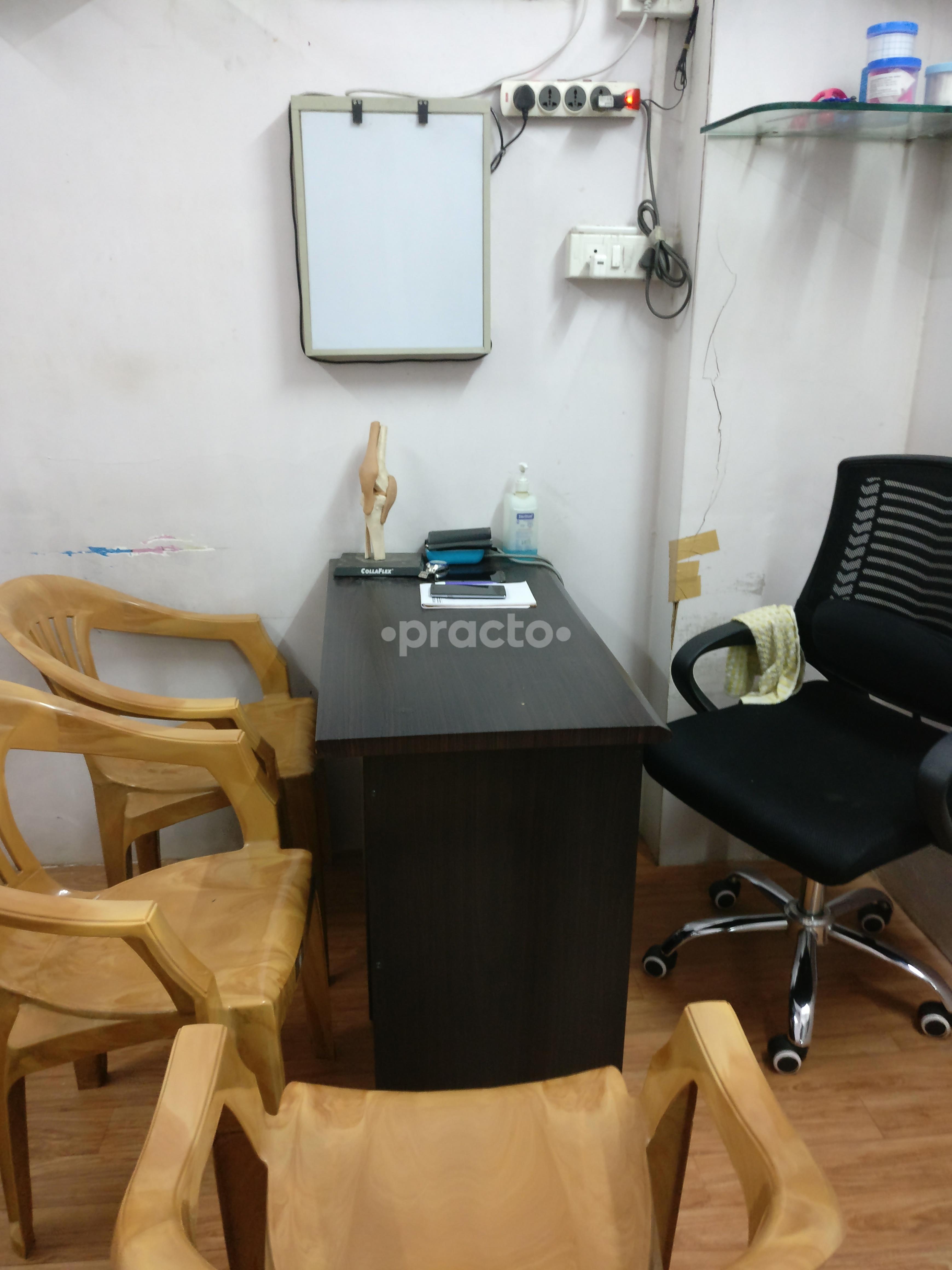 Waiting Area at Physionic Mulund West Mumbai