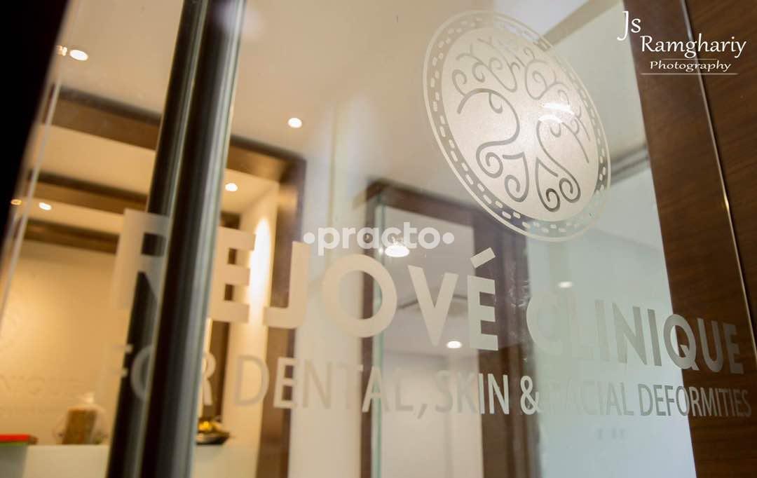 Entrance at Rejovè Clinique Green Park Delhi