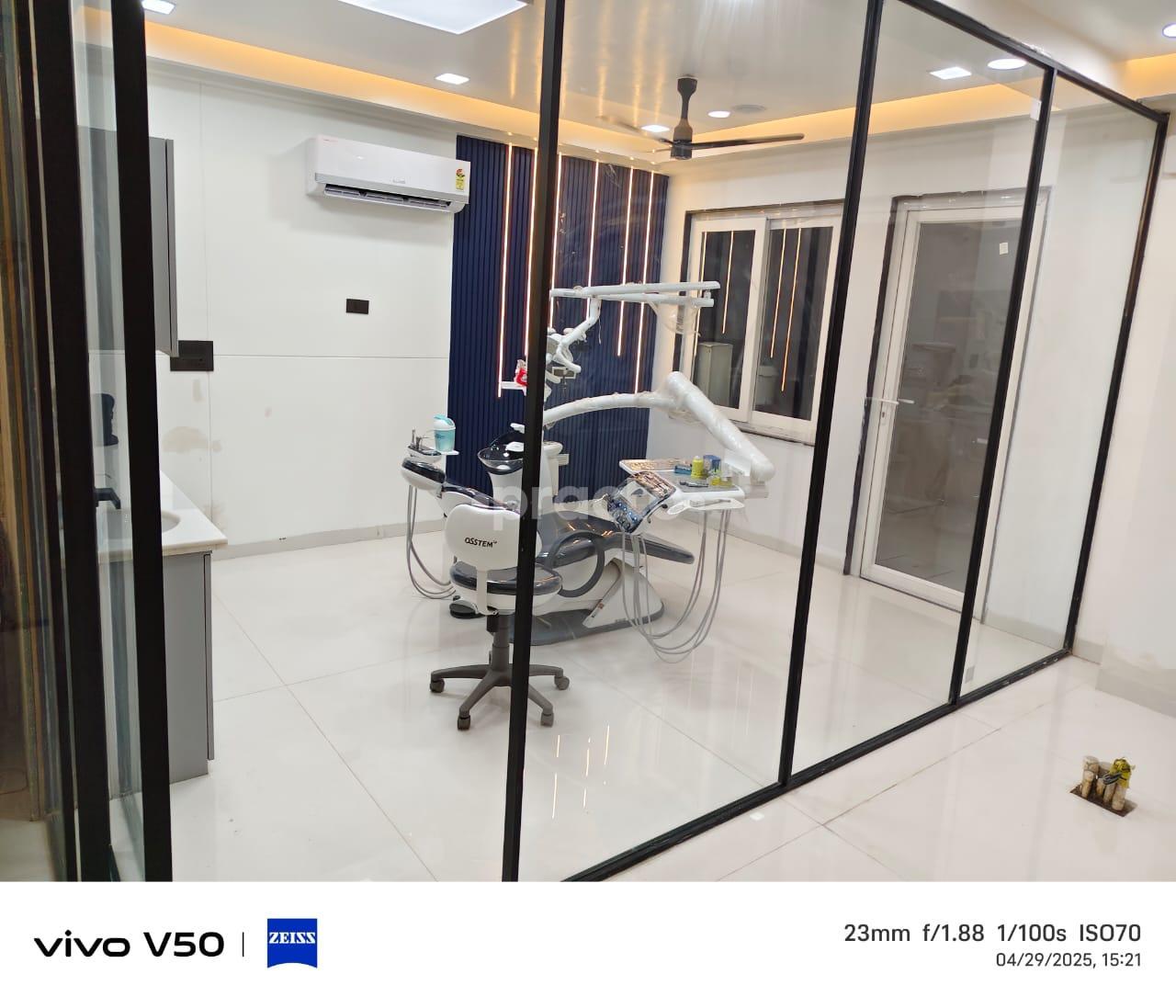 Equipment Area at SINGAL'S COSMODENTZ DENTAL CLINIC Gurgaon Sector 10A Gurgaon