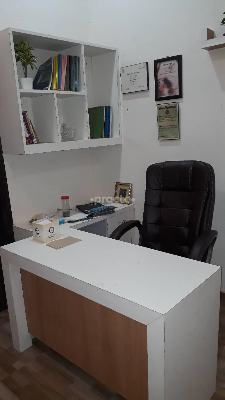 Consultation Room at Dr . Rahul Tandon Plastic Surgery Clinic  Ashok Nagar Allahabad