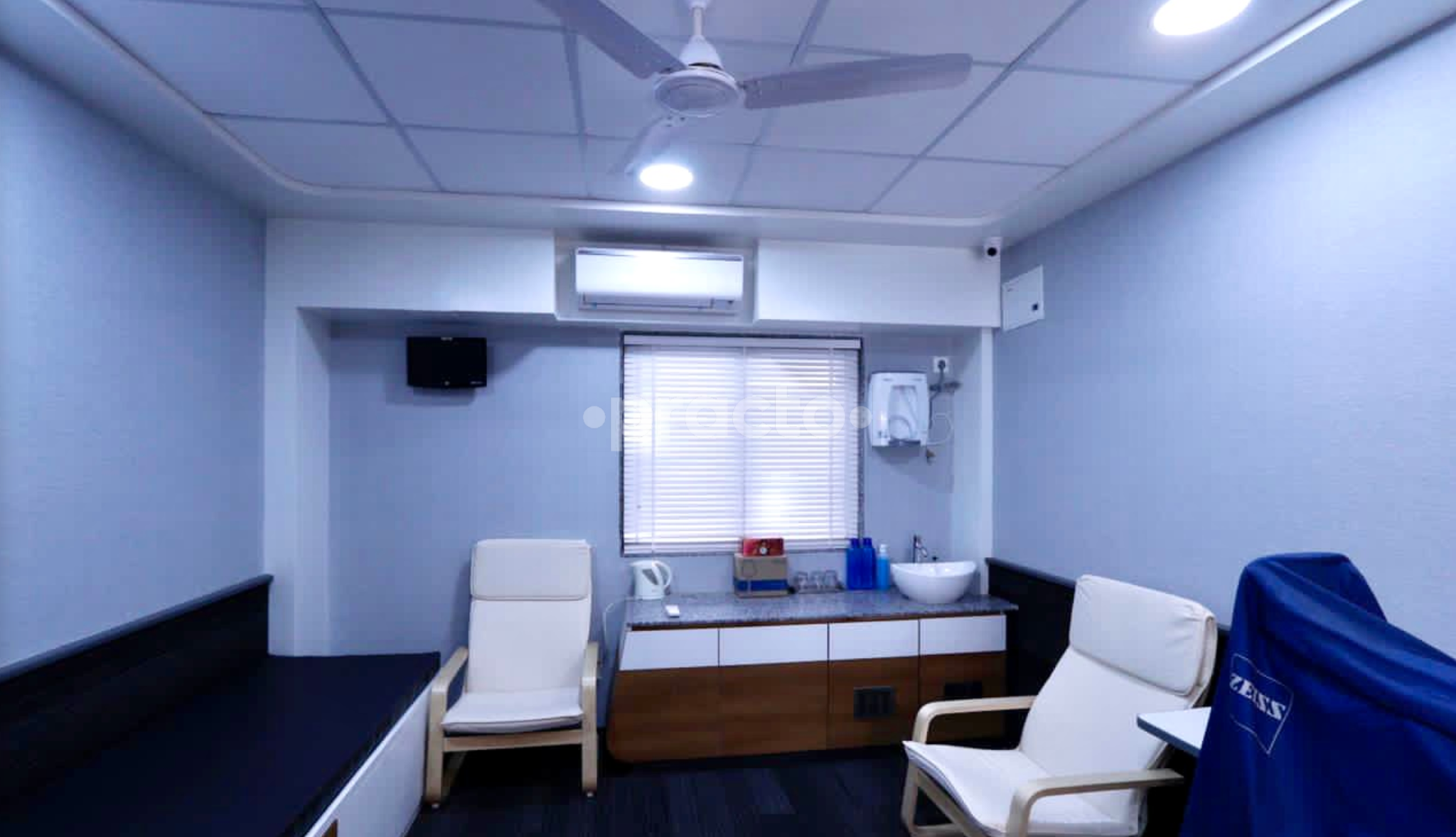 Consultation Room at Vision Eye Center Kothrud Pune