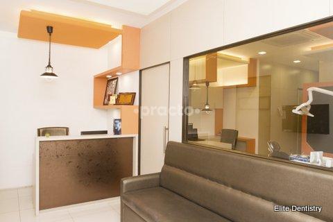 Reception at Elite Dentistry Kattupakkam Chennai