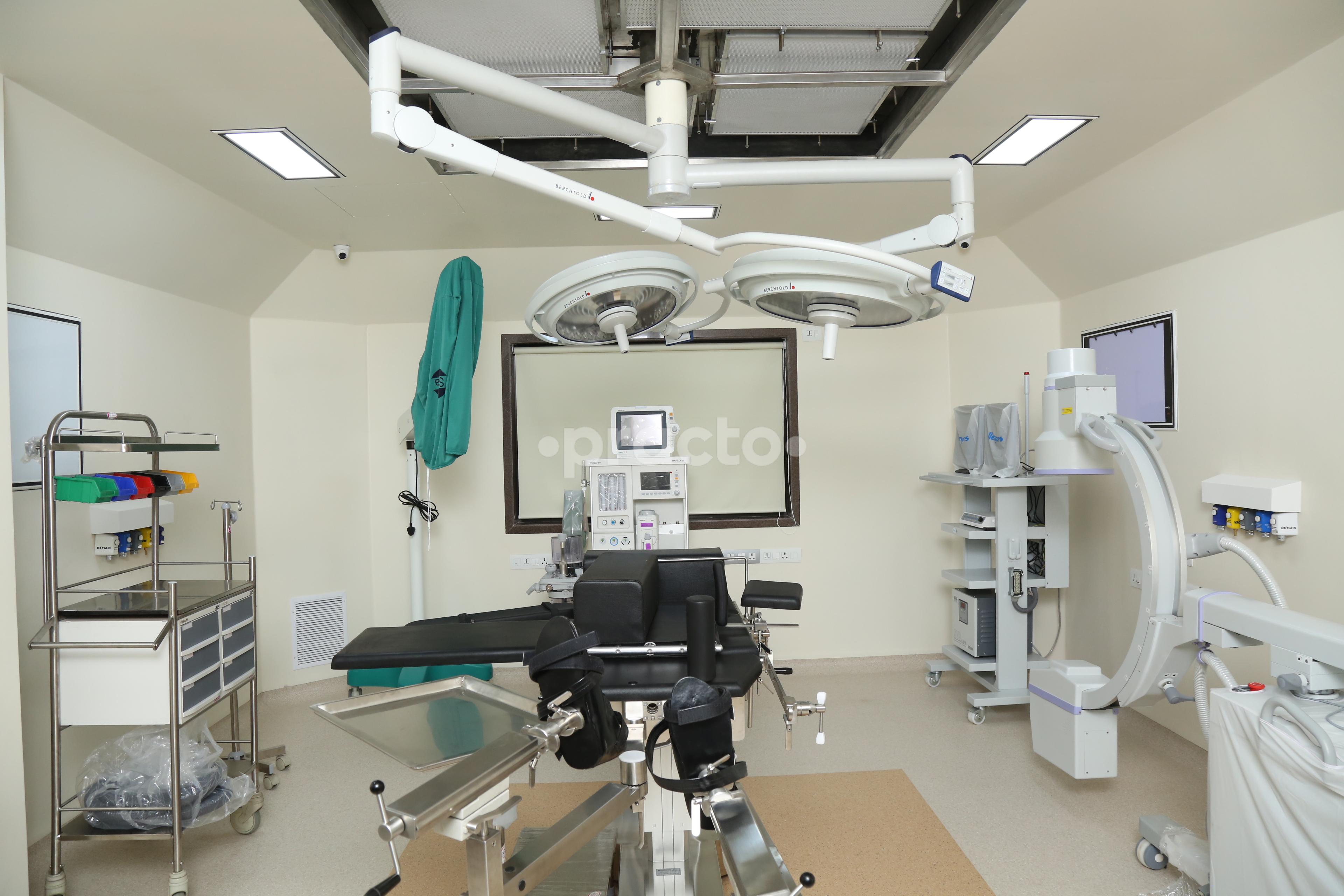 Services at Unity Hospital Parvat Surat
