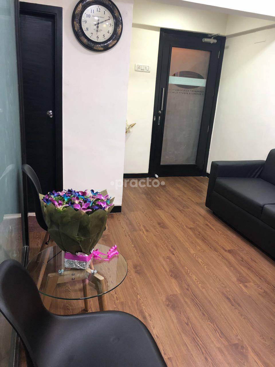 Entrance at Malay Mehta Aesthetic Clinic Vileparle West Mumbai