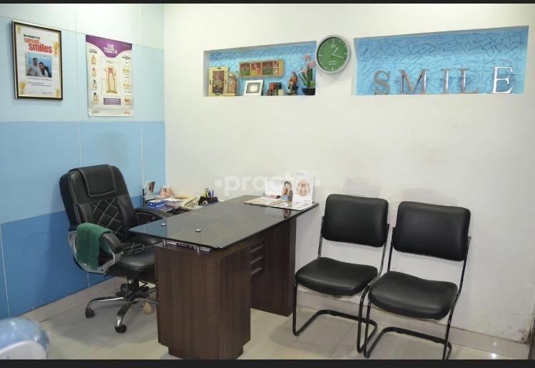 Reception at Khetarpal Dental Care Vishnu Garden Delhi