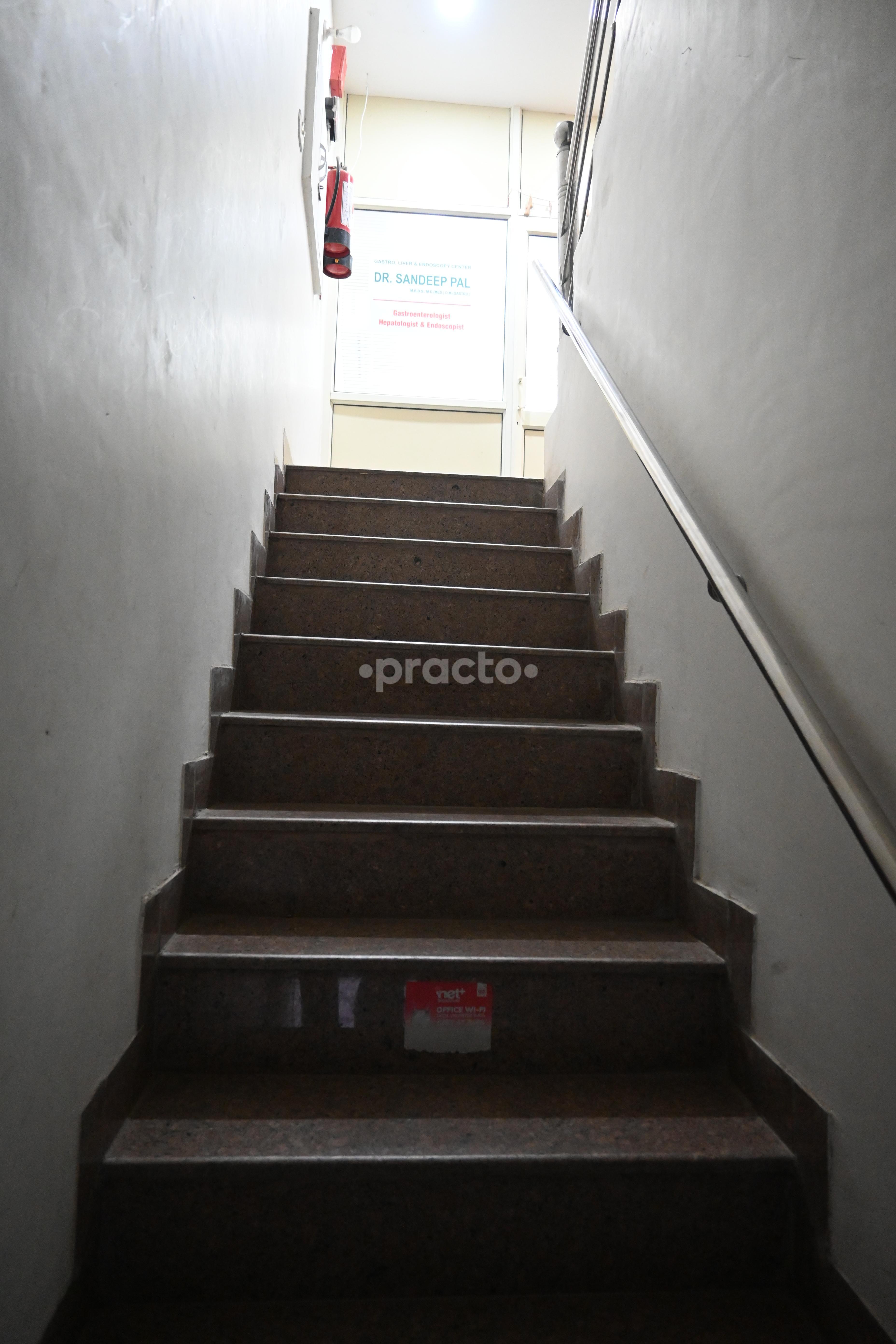 Entrance at Dr. Sandeep Pal Clinic Sector 33 Chandigarh