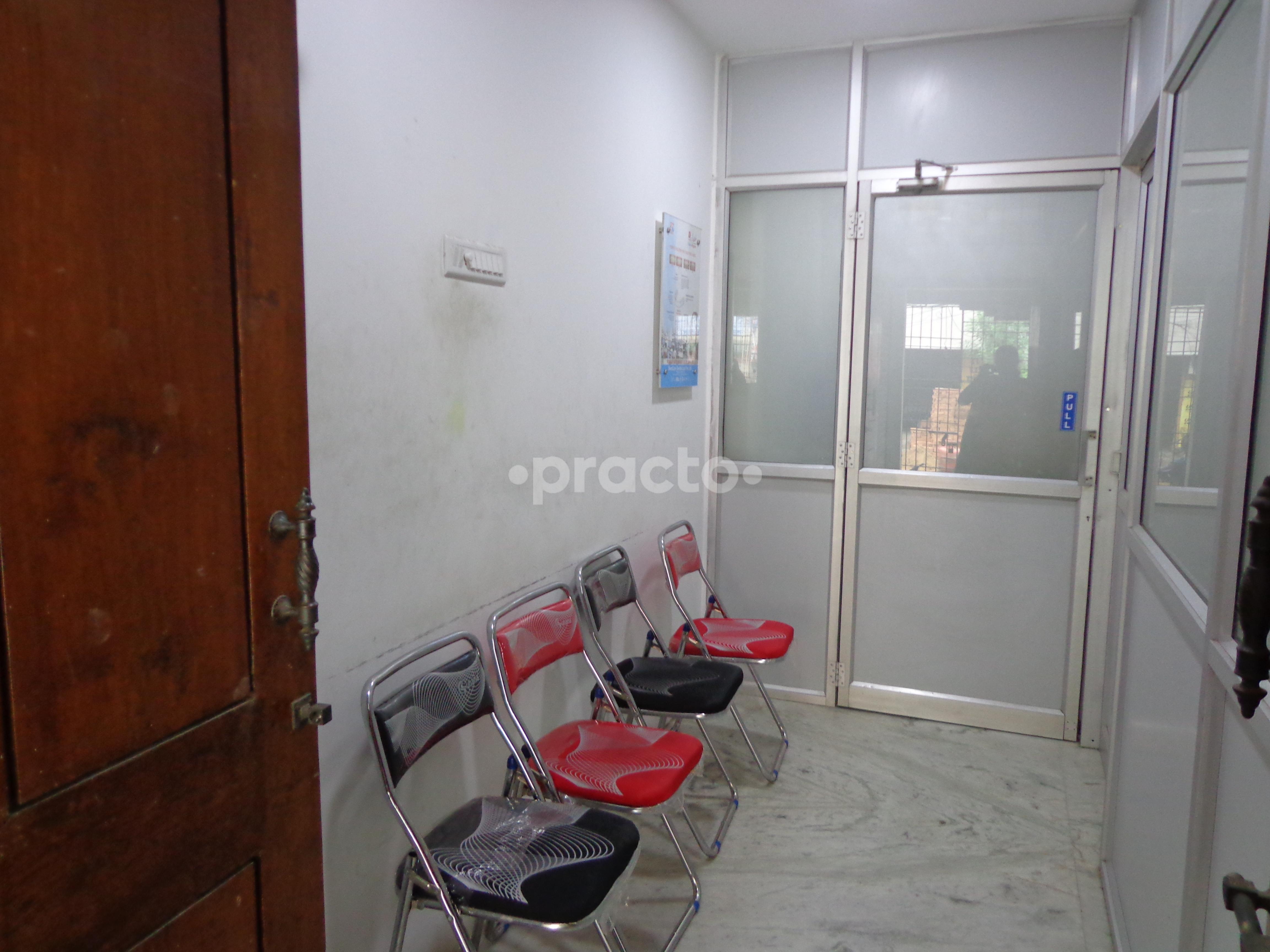 Waiting Area at Shanju Dental Clinic Royapettah Chennai