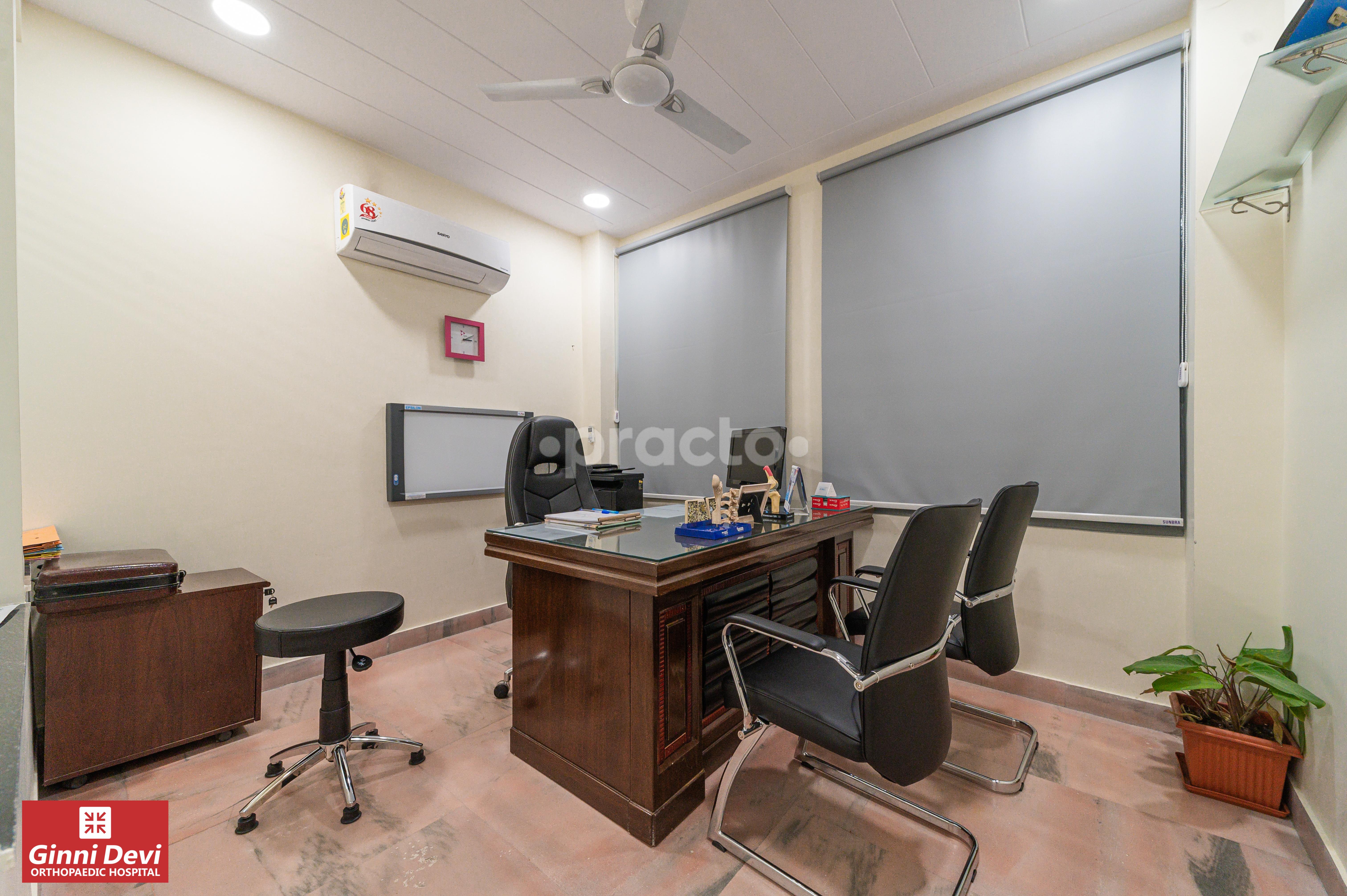 Consultation Room at Ginni Devi Orthopaedic Hospital Mansarovar Jaipur
