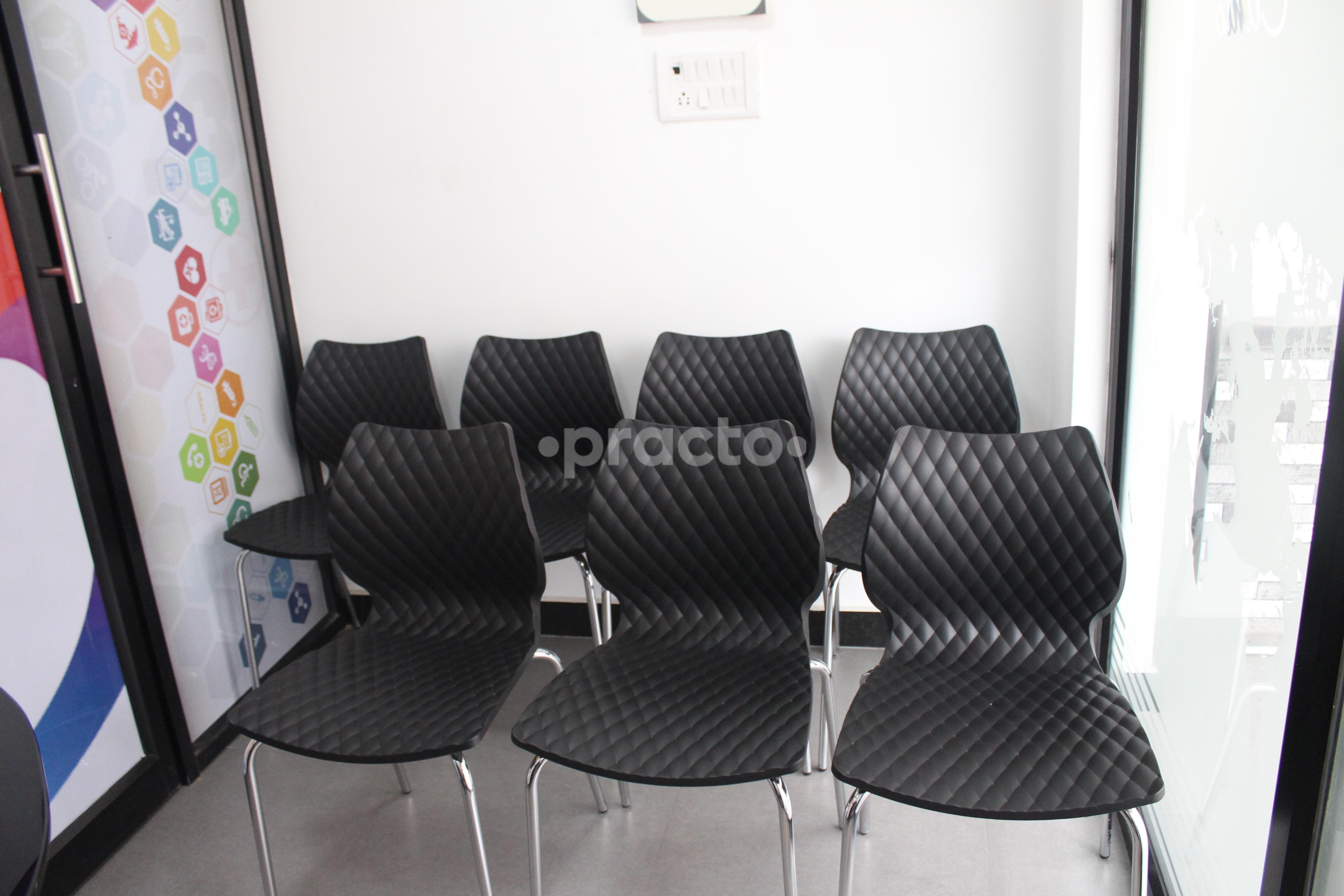 Waiting Area at Sarvi Health Care Kilkattalai Chennai
