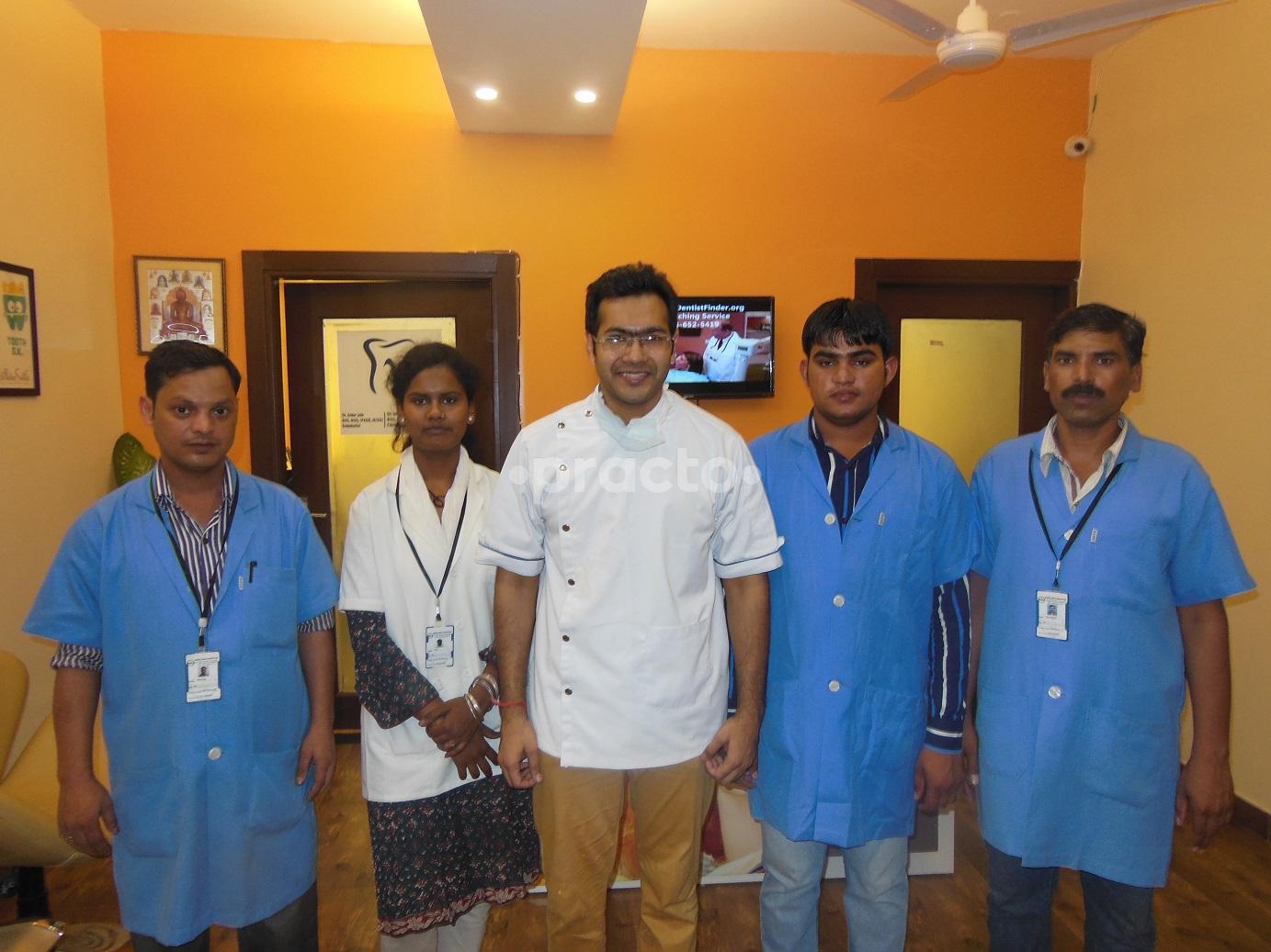 White Smile DLF Phase I Gurgaon