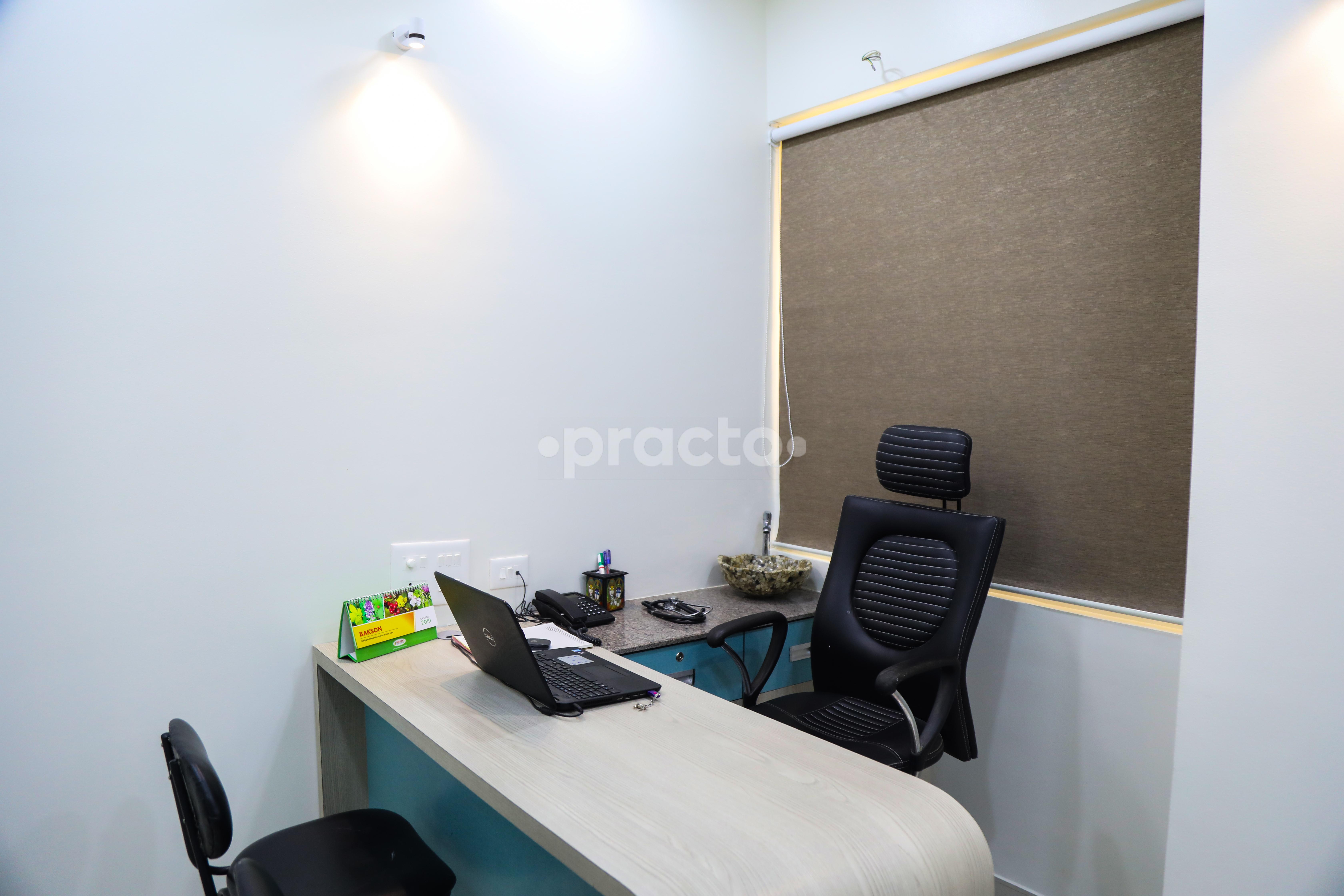 OPD/Ward at Platinum Family Clinic Pimple Saudagar Pune