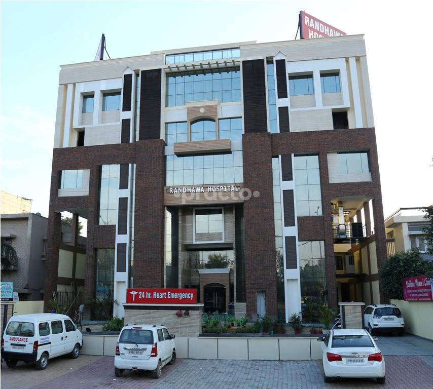 Entrance at Randhawa Hospital Lawrence Road Amritsar