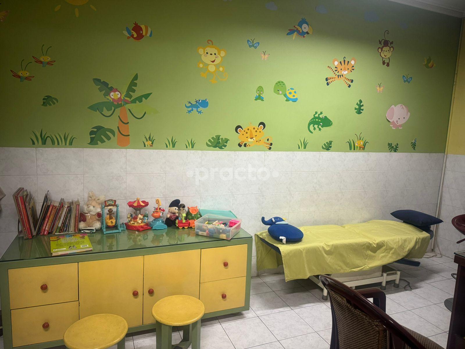Reception Area at Dr. Vani Wasir Pediatric Clinic DLF Phase I Gurgaon