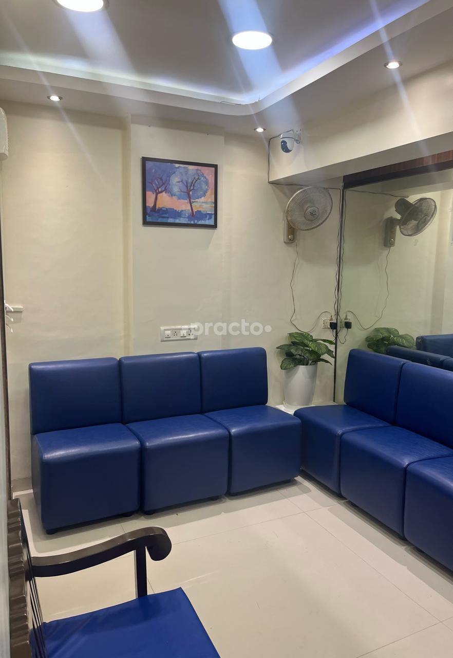 Waiting Area at FITEYE Clinic Bandra West Mumbai