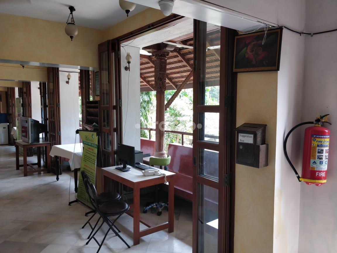 Ayushakti Ayurved Health Centre Malad West Mumbai