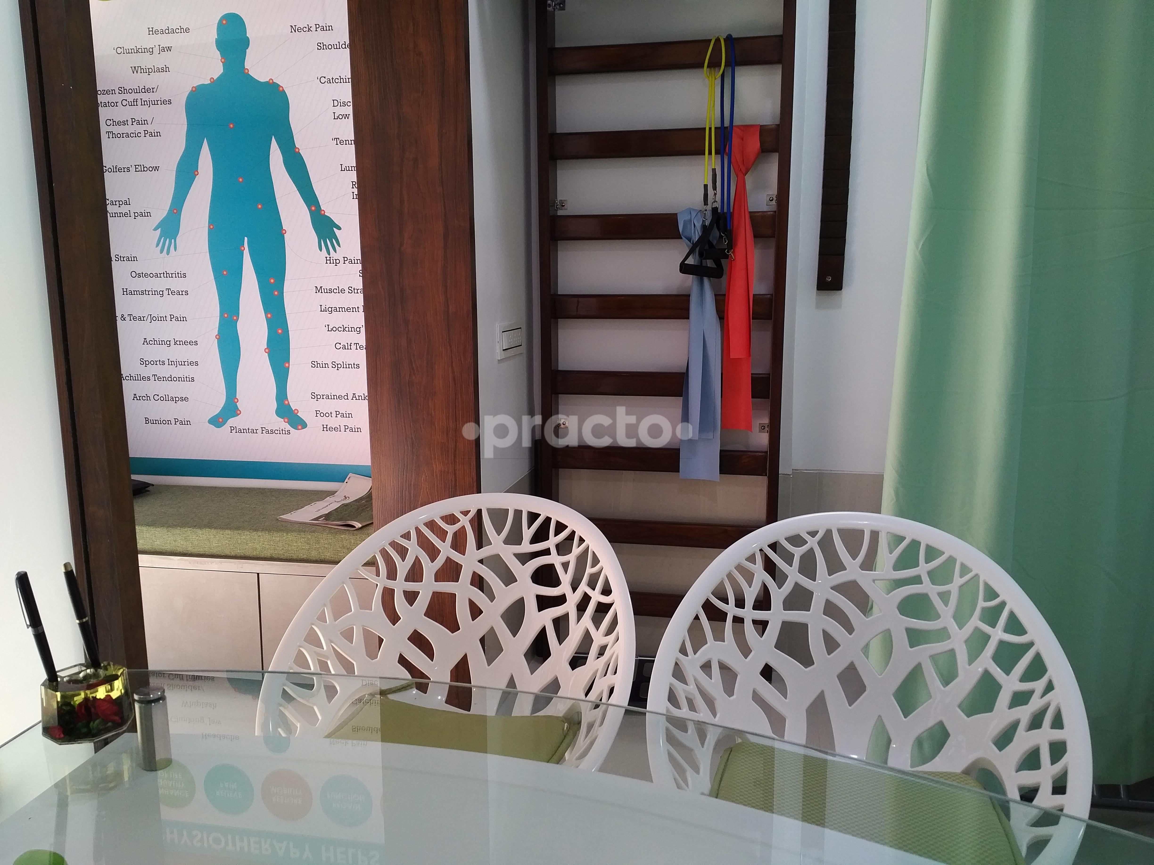 Reception at Prakruti Physiotherapy Clinic Dahisar East Mumbai