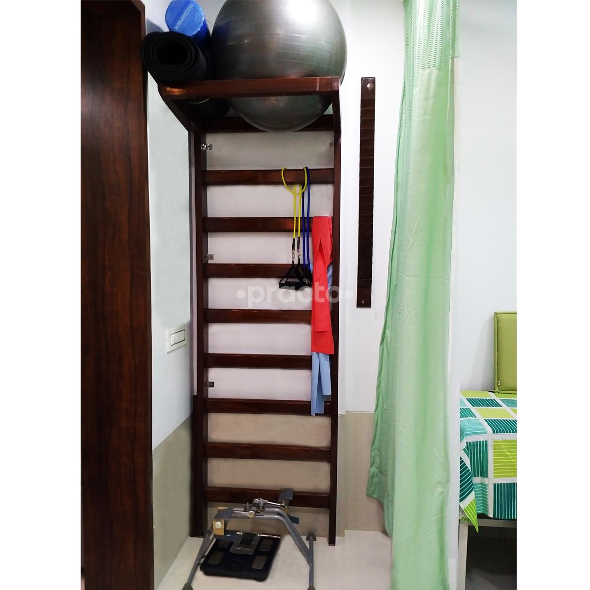 Services at Prakruti Physiotherapy Clinic Dahisar East Mumbai