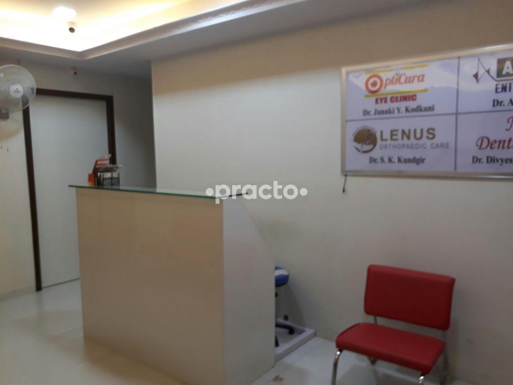 Reception Area at Opticura Eye Clinic Bandra West Mumbai