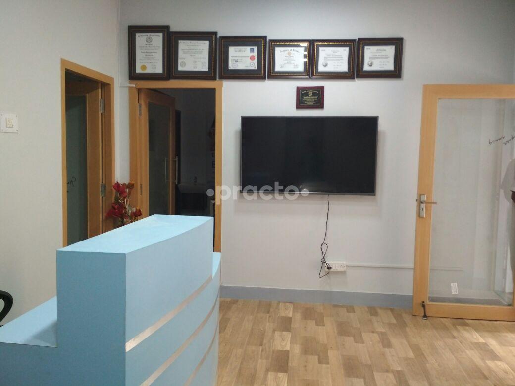 Reception at Bay Area Dental Alwarpet Chennai