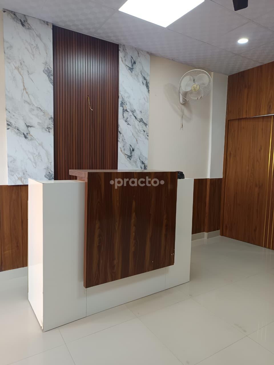 Reception Area at Shiv Clinic Sector 46 Faridabad